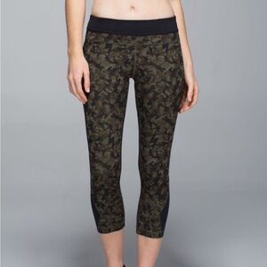 Lululemon Cropped Leggings
